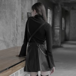 Punkravestore PUNK RAVE Heart Hollowing Out Tie-up Rope Eyelet Tight Sweater (with Rope)